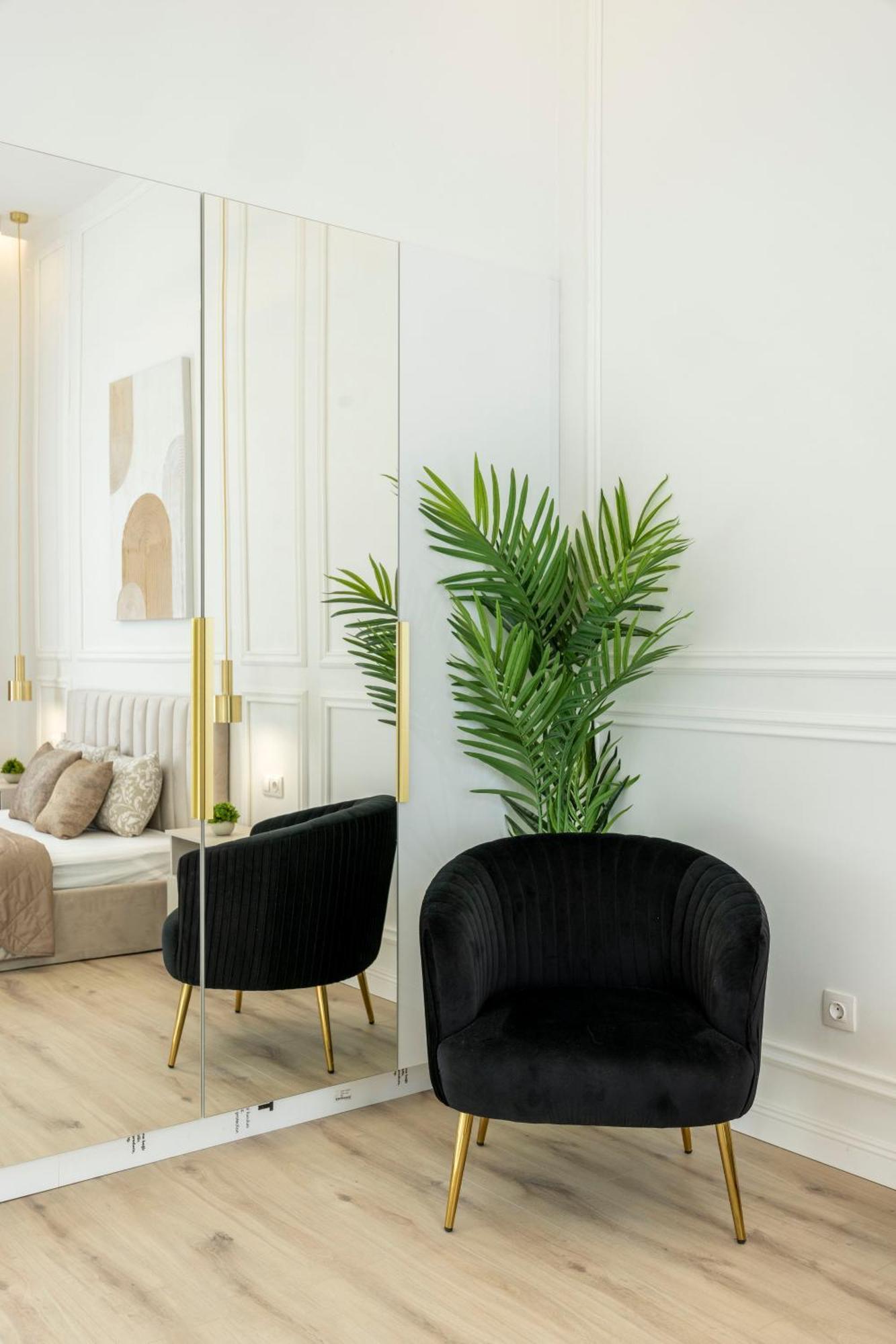 Exclusive & Prestigious Central Residence W/ Balcony Budapest Eksteriør bilde