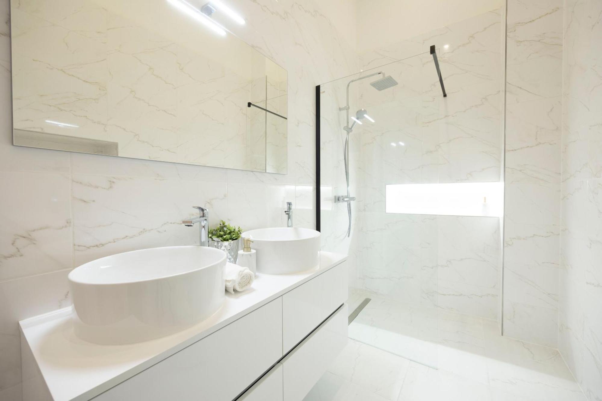 Exclusive & Prestigious Central Residence W/ Balcony Budapest Eksteriør bilde